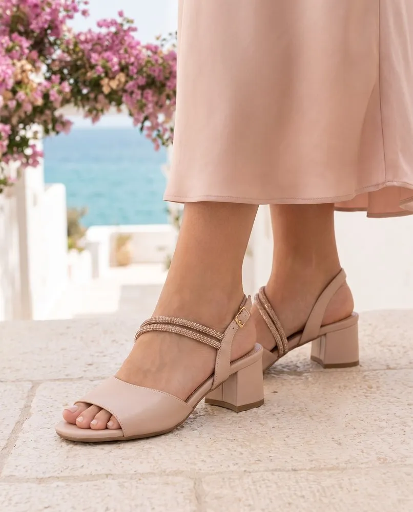 Olivia indossata, Puglia, luce naturale
