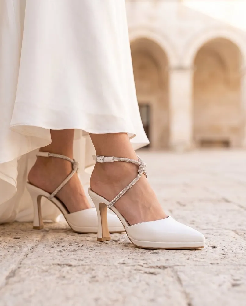 Sofia Sposa indossata, Puglia, luce naturale